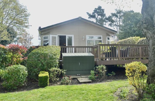 Weybourne House | Avocet Lodge - Weybourne - Crabpot Cottages
