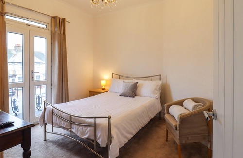 Clacton-on-Sea Cottage | AVONDALE, pet friendly, country holiday cottage in Clacton-On-Sea