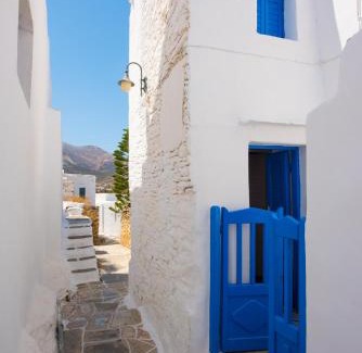 Apollonia House | Avra Guestroom
