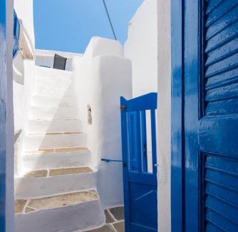 Apollonia House | Avra Guestroom