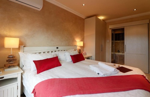 Bloubergstrand Cabin | Awali Lodge