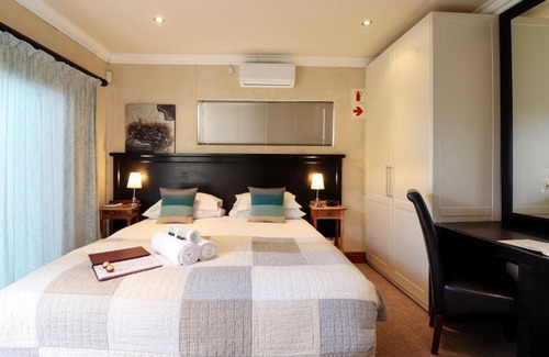 Bloubergstrand Cabin | Awali Lodge