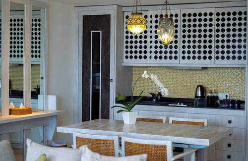 Legian Hotel | Away Bali Legian Camakila