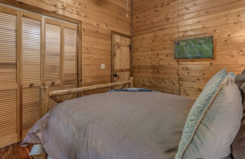 Blue Ridge Cabin | Away to the Lake by Escape to Blue Ridge