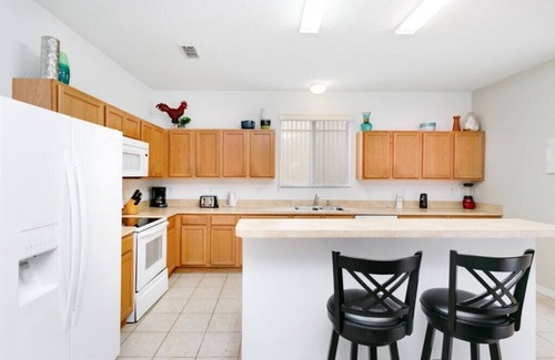 Legacy Park House | Awesome 3431 Sq Ft, 6 BR/4.5 BA, Pool + 6 man Spa, Disney 13 min, 450 Mbps WiFi6