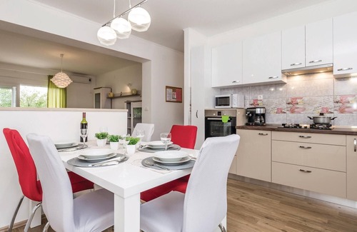 Jusici Apartment | Awesome apartment in Jurdani with WiFi