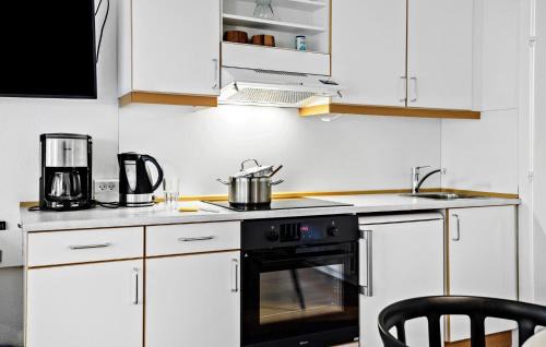 Dueodde Apartment | Awesome Apartment In Nexø With Wifi