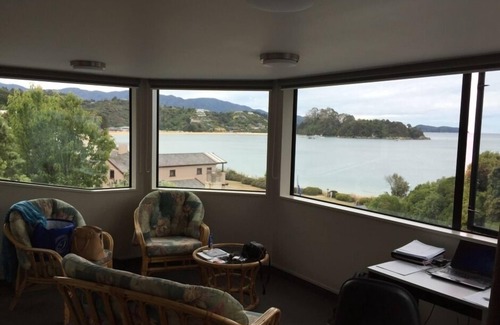 Kaiteriteri House | Awesome holiday home at Little Kaiteriteri beach