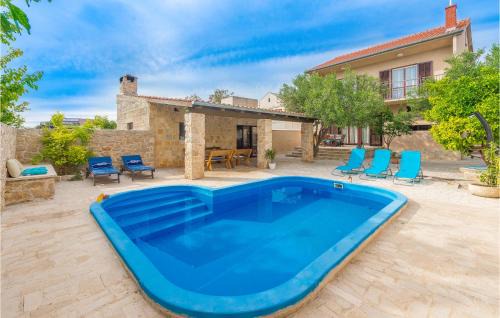 Susica House | Awesome Home In Betina