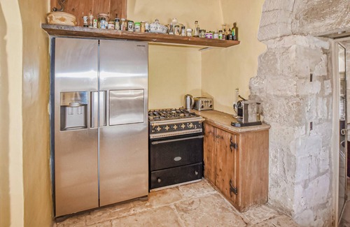 Bonnieux House | Awesome home in Bonnieux with sauna