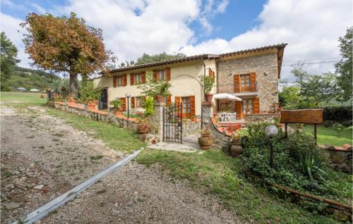 Dicomano House | Awesome Home In Dicomano Fi