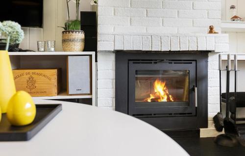 Rendbjerg House | Awesome Home In Egernsund With Kitchen