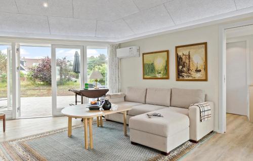 Frederikshavn House | Awesome Home In Frederikshavn With Wifi