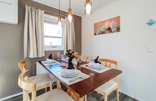 Giethoorn House | Awesome Home In Giethoorn With Wifi