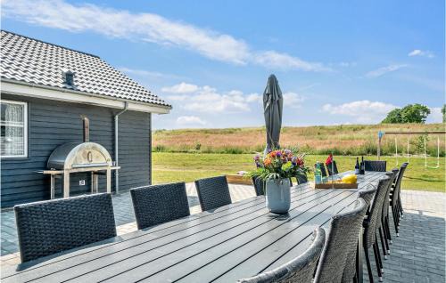 Grenaa House | Awesome Home In Grenaa With Sauna