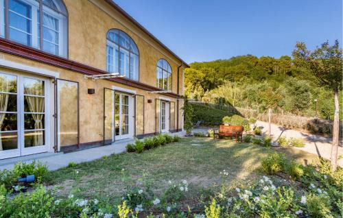 Santo Stefano di Magra House | Awesome Home In Ponzano Superiore