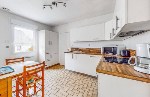 Saint-Ideuc House | Awesome home in Saint-Malo with WiFi