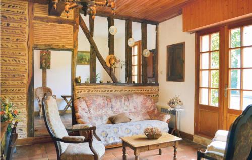 Saint-Pierre-d'Eyraud House | Awesome Home In St Pierre D'eyraud