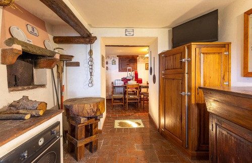 Saturnana House | Awesome home in Villa di Piteccio