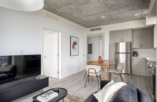 Edgewater Apartment | Awesome Wynwood 2BR w/Gym & Roof Pool, nr Midtown, by Blueground