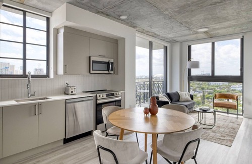 Edgewater Apartment | Awesome Wynwood 2BR w/Gym & Roof Pool, nr Midtown, by Blueground