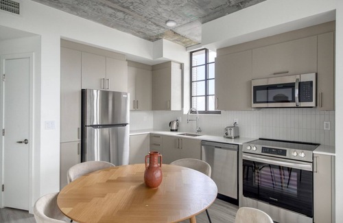 Edgewater Apartment | Awesome Wynwood 2BR w/Gym & Roof Pool, nr Midtown, by Blueground