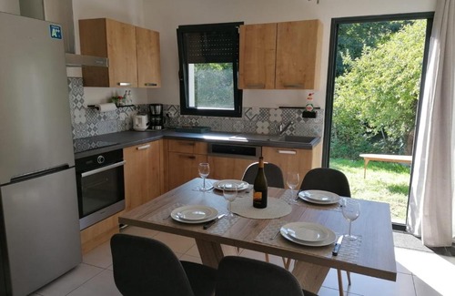 Ax-les-Thermes House | Ax Sweet Mountain - 3ch et 2 sdb - jardin centre village