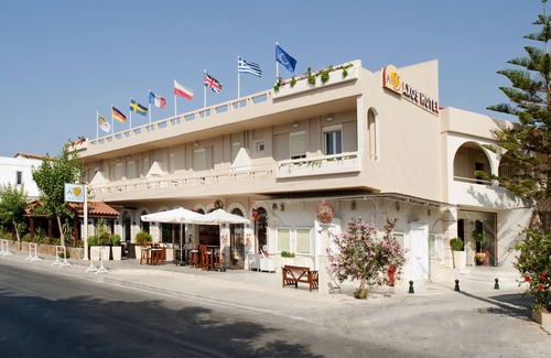 Platanes Apartment | Axos Hotel