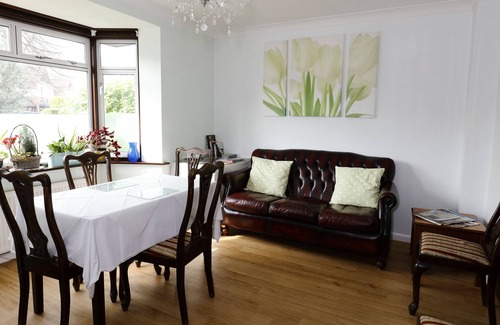 Cambridge House | Aylesbray Lodge