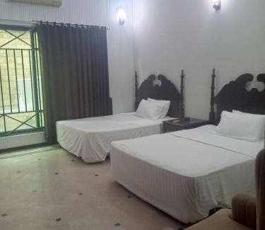 Islamabad Bed & Breakfast | Ayyan Cottage G 10-2