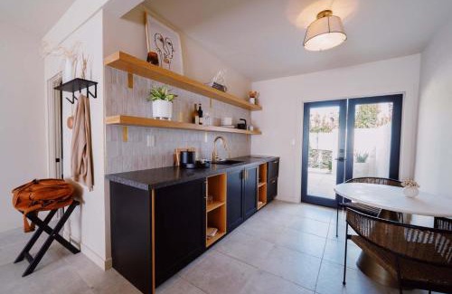 Tahquitz River Estates Hotel | Azure Sky Hotel - Adults Only