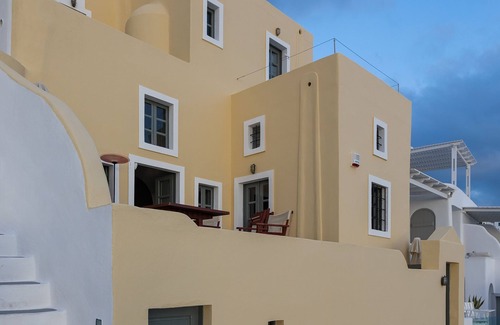 Imerovigli Villa | Azure Villa Santorini