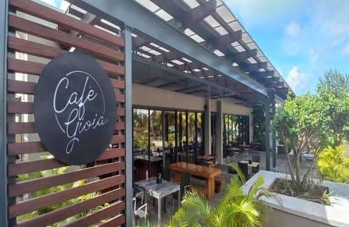 Roches Noires Apartment | Azuri Village Cour Ambree Apartment 7 Block E