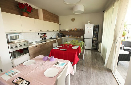 Dossobuono House | B&B Ai Santi