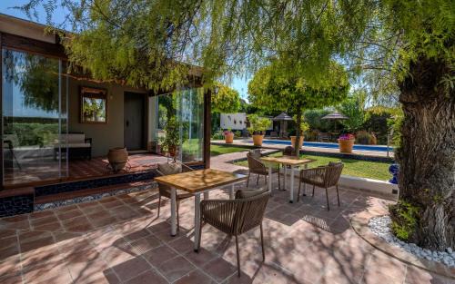 Espartinas Bed & Breakfast | B&B Casa Adelante Sevilla