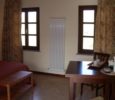 Barbaresco House | B&B Cascina Gaione Via Gallina,18b 12052 Neive cn