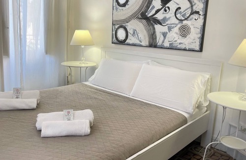 Palermo Bed & Breakfast | B&B Essenze