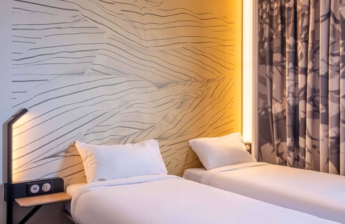 Amphion-les-Bains Hotel | B&B HOTEL Evian Publier