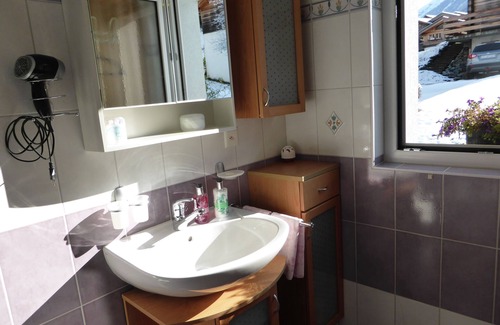 Bruson Bed & Breakfast | B&B Les Acacias