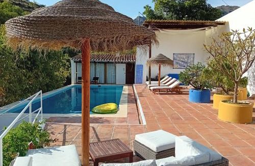 Almunecar Bed & Breakfast | B&B rural El Oasis