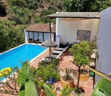 Almunecar Bed & Breakfast | B&B rural El Oasis