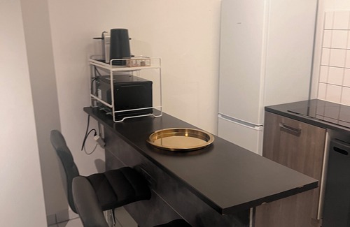 Bondy Apartment | B14 Jacuzzi 5 Étoile par Villa Dengous