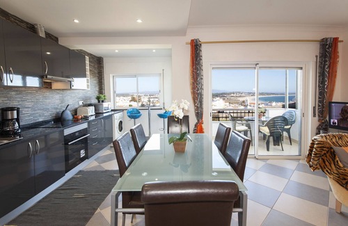 Ameijeira Apartment | B17 - The Stunning Seaview Apartment
