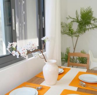 Belmont House | B2 Airport Adjacent Home - New Amenities & Fast Wi-Fi