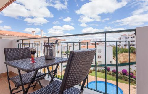 Funchal Apartment | B41 - Windmill Modern with Pool
