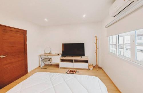 Saen Suk House | Baan-B BangSaen