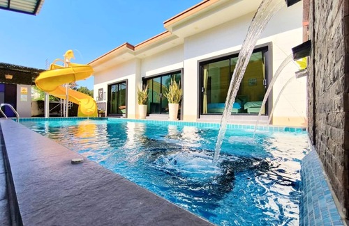 Hin Lek Fai Villa | Baan Big Family HuaHin Pool Villa