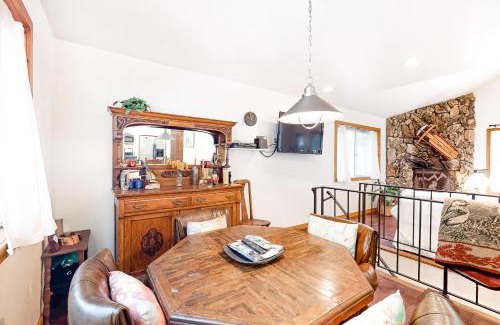 Cedar Glen House | Babbling Brook