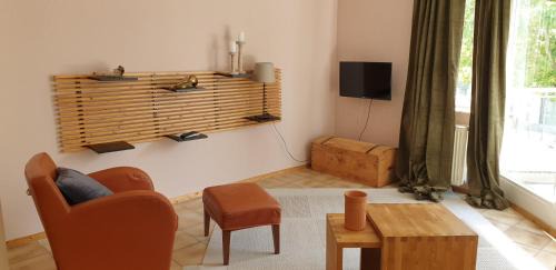 Weisenau Apartment | Bacchus - helles und geräumiges Appartement mit Balkon in Uninähe