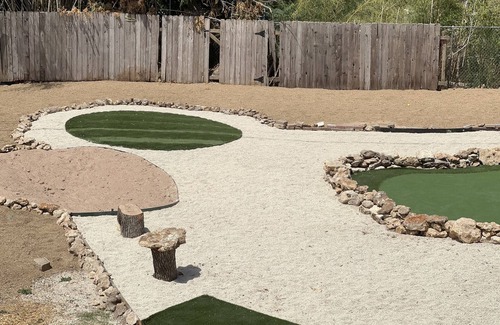 Highland Park West House | ⛳️, 🎾, Bachelor & Bachelorette HQ 18 beds, pickle ball, Putting Green, 5 min DT